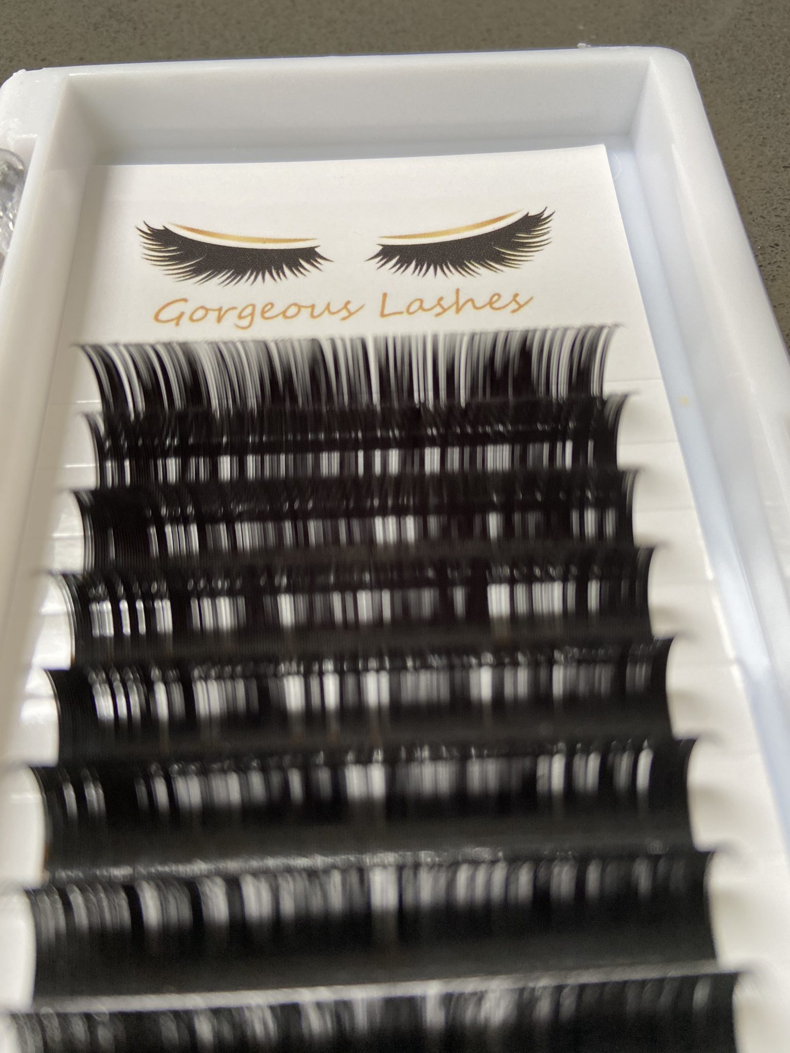 Classic Lashes Semi Permanent C & D Curl Classic Lashes Semi Permanent C & D Curl